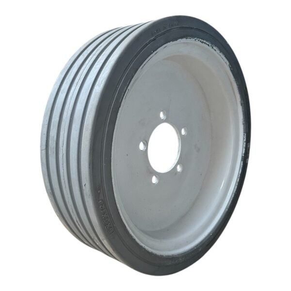 Photoroom_20250418_104317 2 LLANTA 16X5X12 SKYJACK FRONTAL TOPOWER