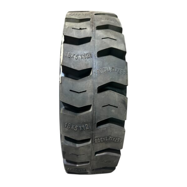 Photoroom_20250306_161108 2 LLANTA SÓLIDA 16X6X10 1/2 TRACCIÓN NEGRA WIDETRACK