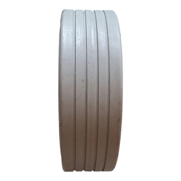 LLANTA SÓLIDA 14X4.5 JLG TP303 CLEAN TOPOWER