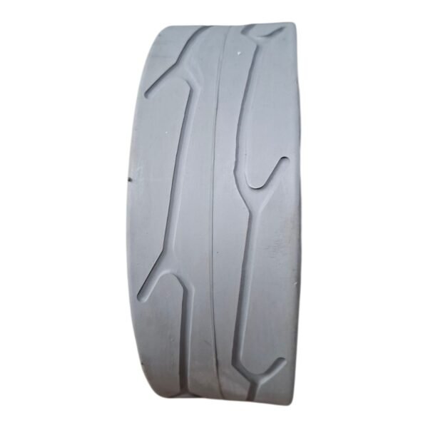 LLANTA 12X4 (200X8) NO MANCHANTE CON FRENO SKYJACK TOPOWER